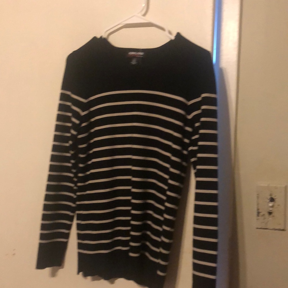 Women’s top in VGUC